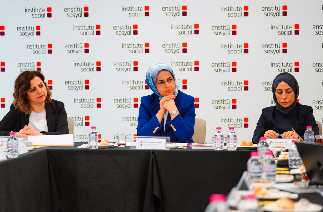 Yuvarlak Masa Toplantısı